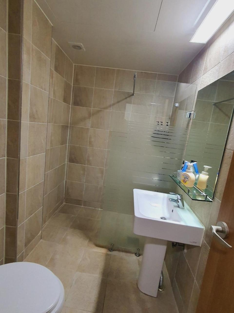 Rgb Guesthouse جيونجو المظهر الخارجي الصورة